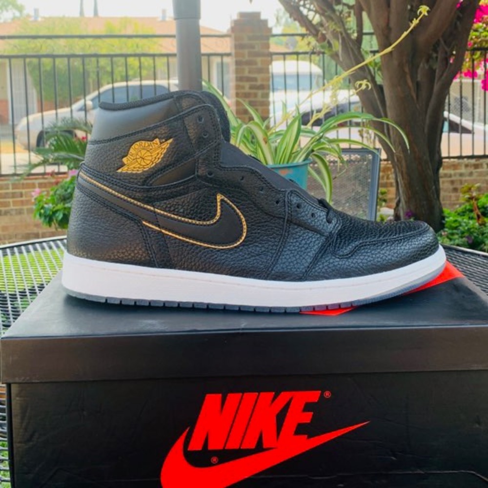 Nike Air Jordan 1 Retro for Men (City of Flight)